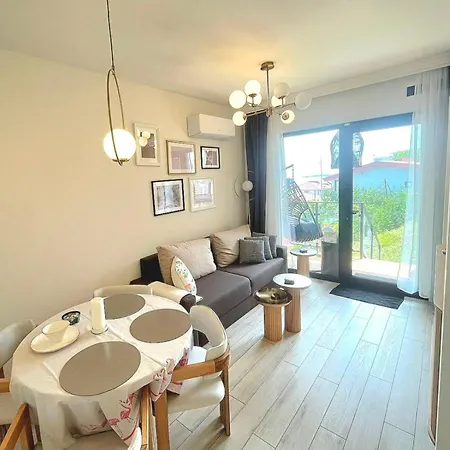 House Flamingo Apartman